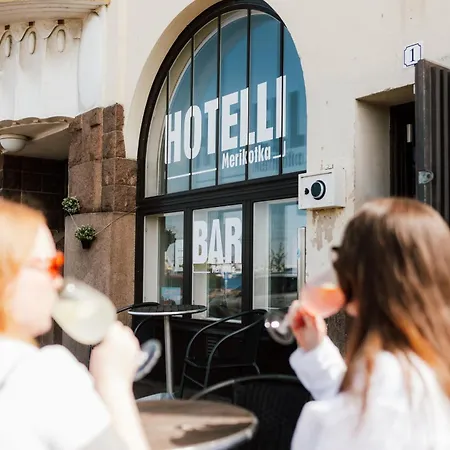 Merikotka Hotel *